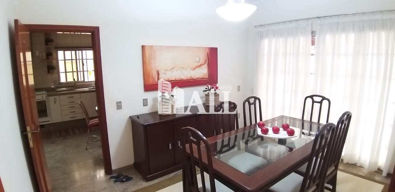 Casa à venda com 3 quartos, 314m² - Foto 2