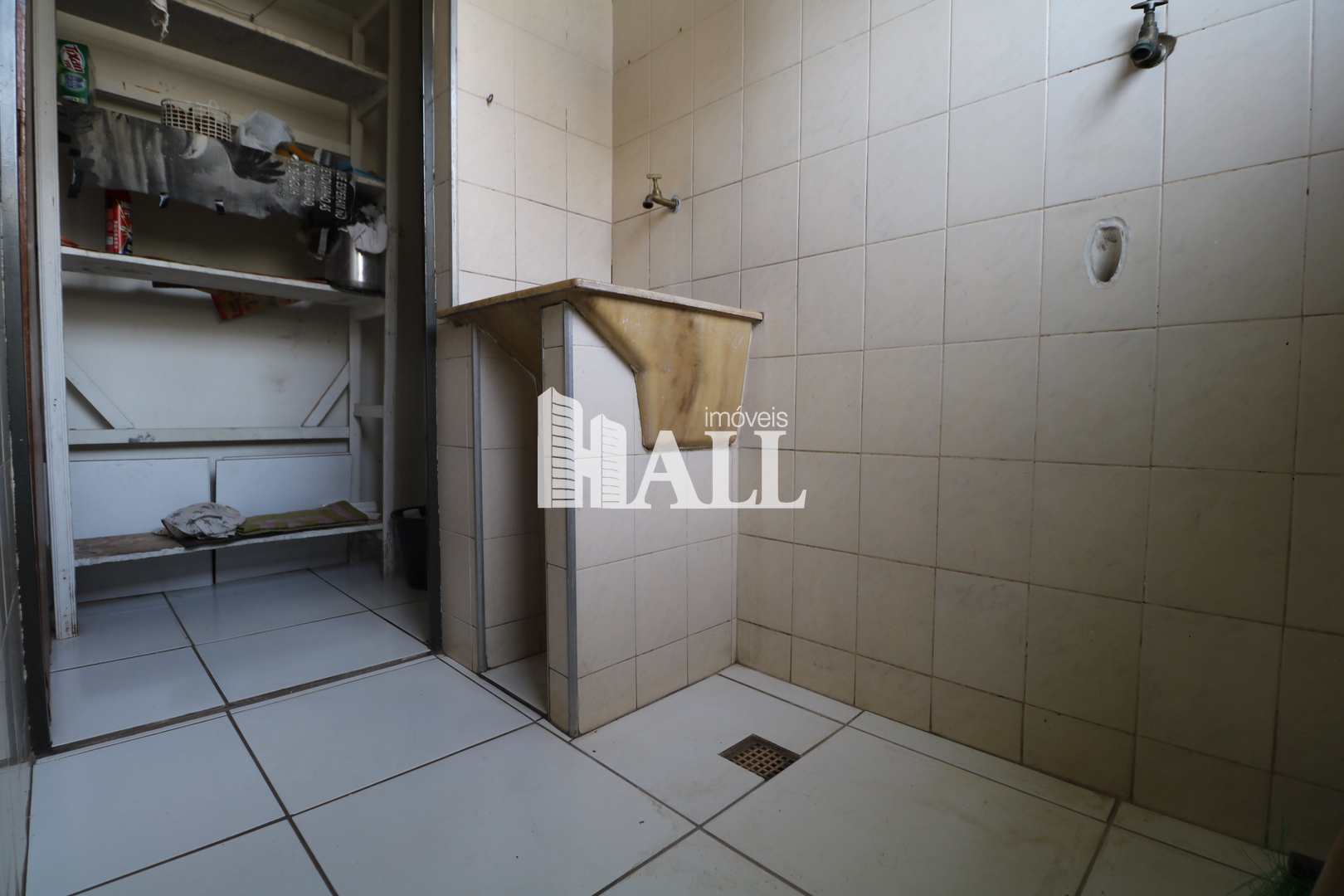 Apartamento à venda com 2 quartos, 65m² - Foto 3