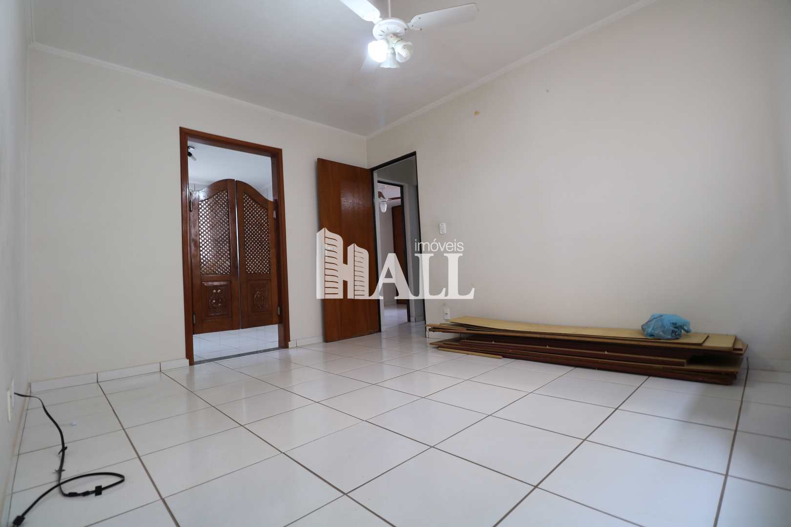 Apartamento à venda com 2 quartos, 65m² - Foto 1