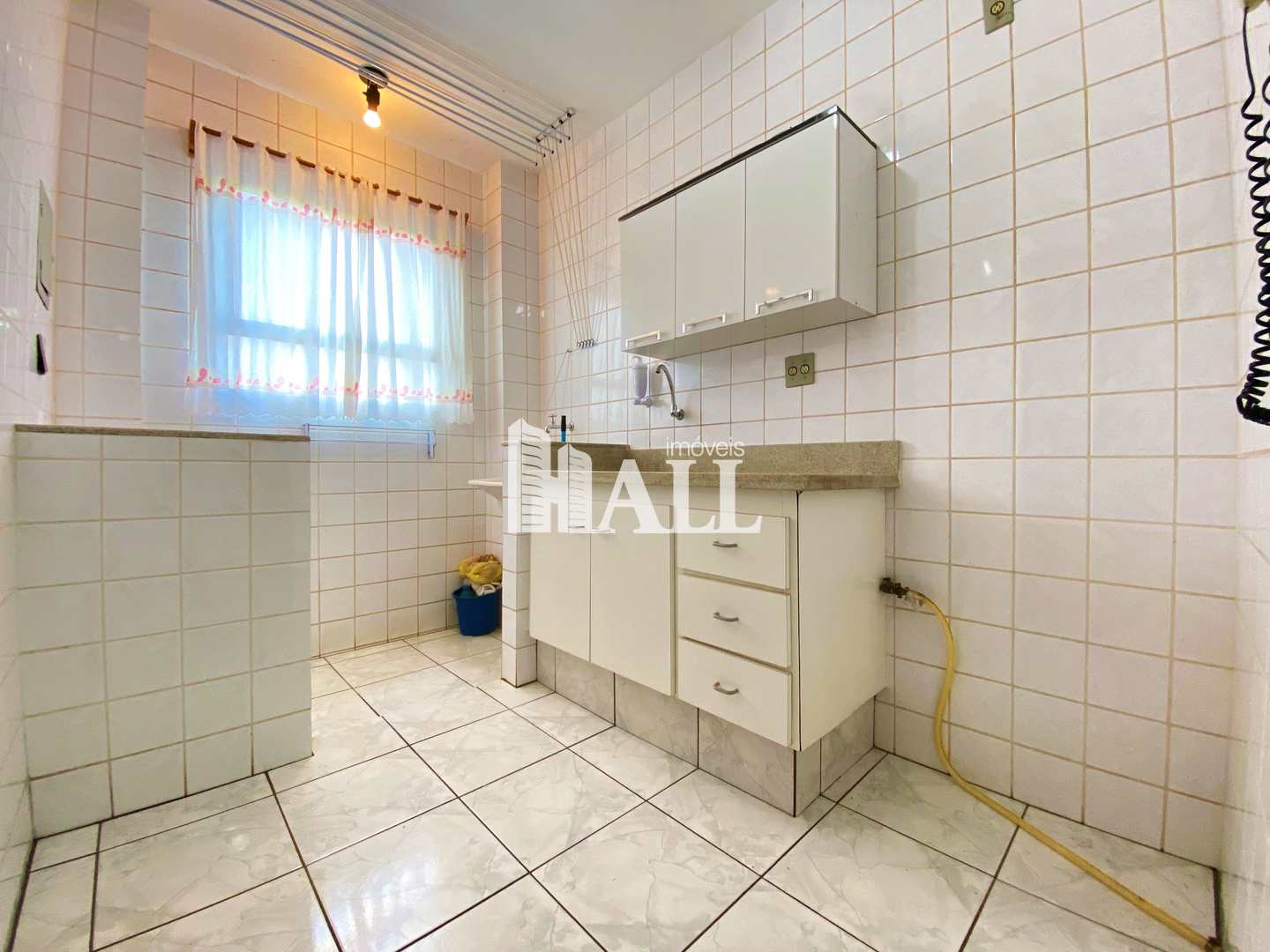 Apartamento à venda com 2 quartos, 80m² - Foto 2