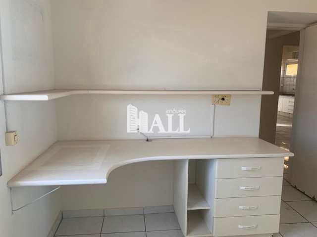 Apartamento à venda com 3 quartos, 105m² - Foto 3