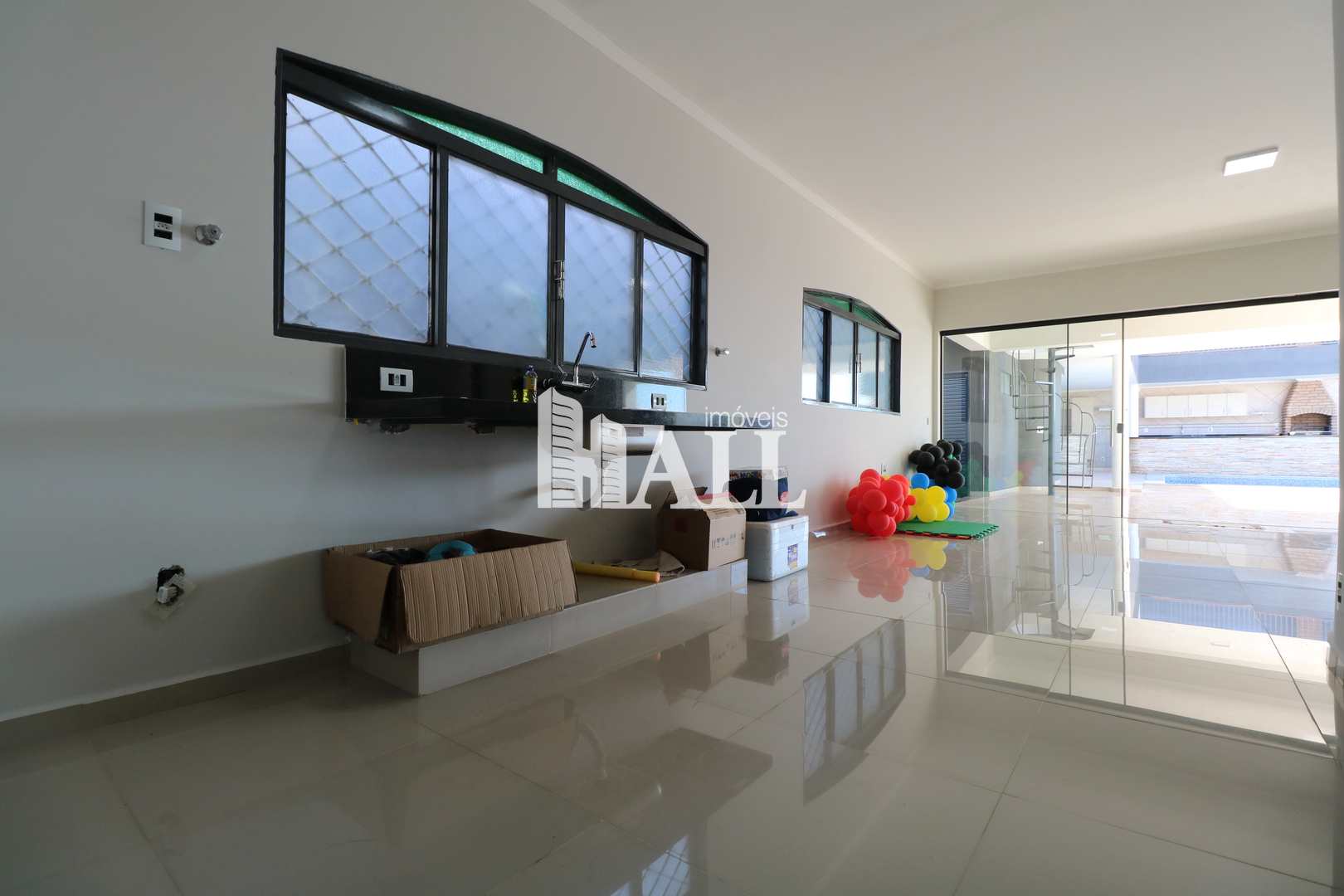 Casa à venda com 5 quartos, 380m² - Foto 9