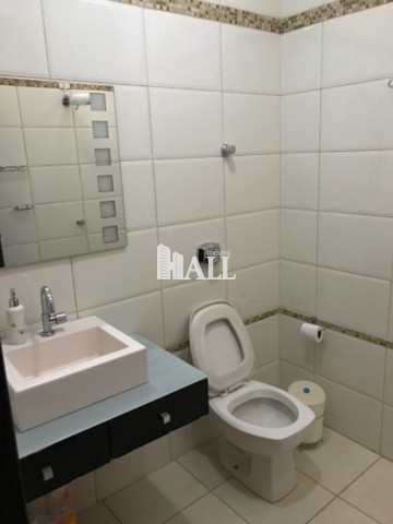 Casa à venda com 2 quartos, 210m² - Foto 16