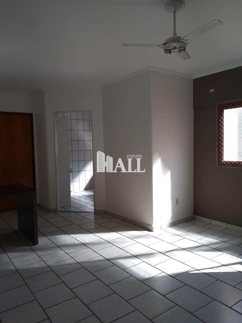 Apartamento à venda com 2 quartos, 65m² - Foto 1