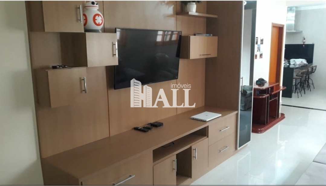 Casa à venda com 3 quartos, 120m² - Foto 1