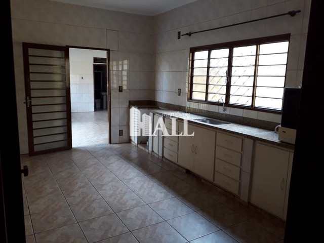 Casa à venda com 3 quartos, 250m² - Foto 15