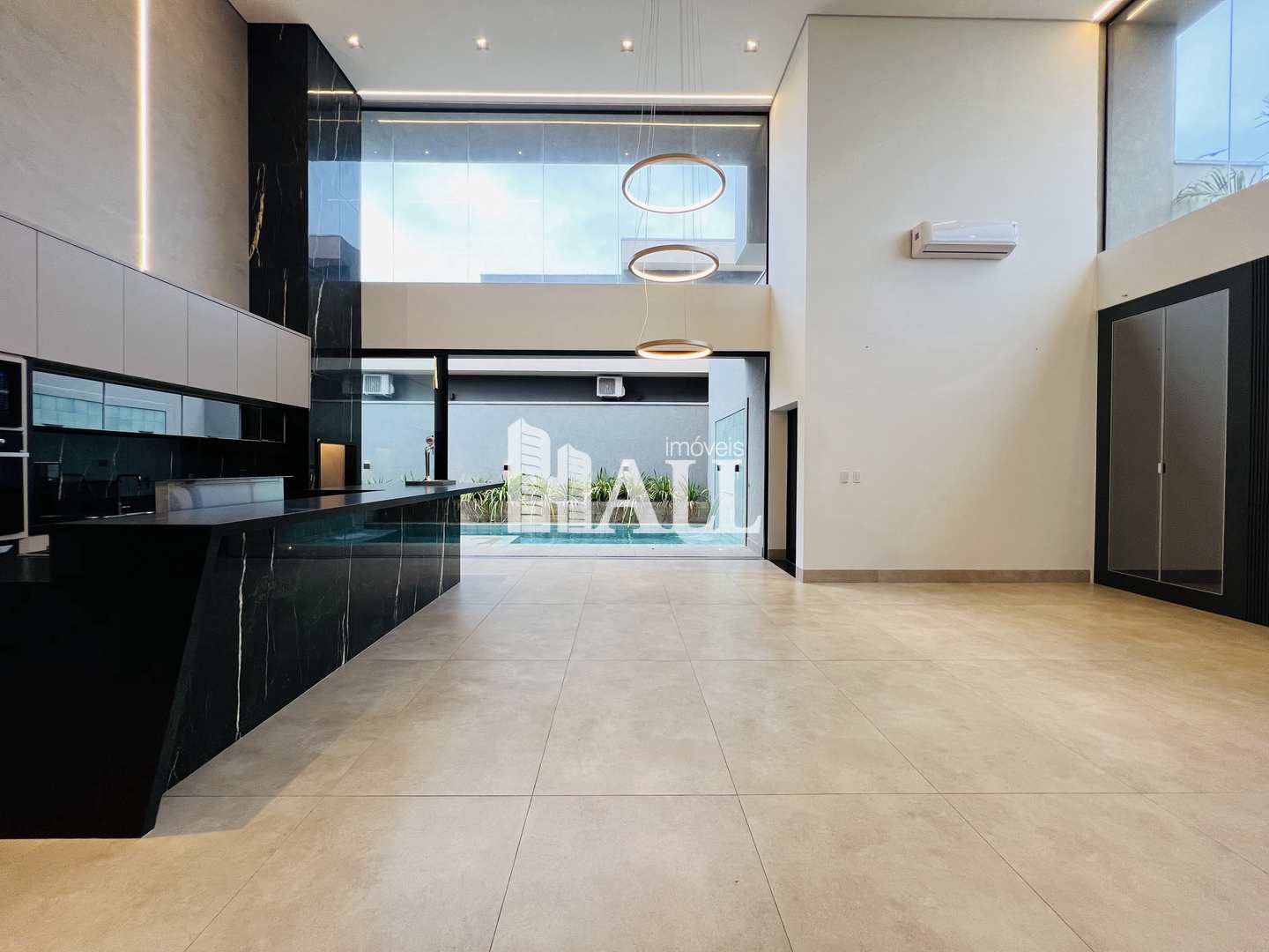 Casa de Condomínio à venda com 4 quartos, 273m² - Foto 3