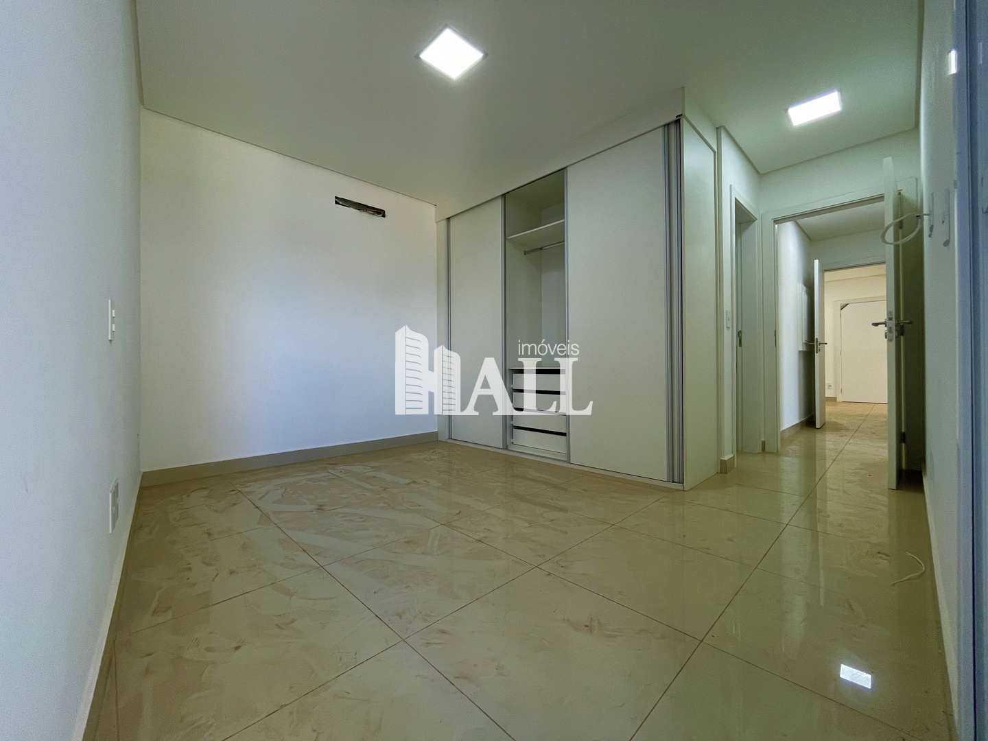 Apartamento à venda com 3 quartos, 137m² - Foto 20