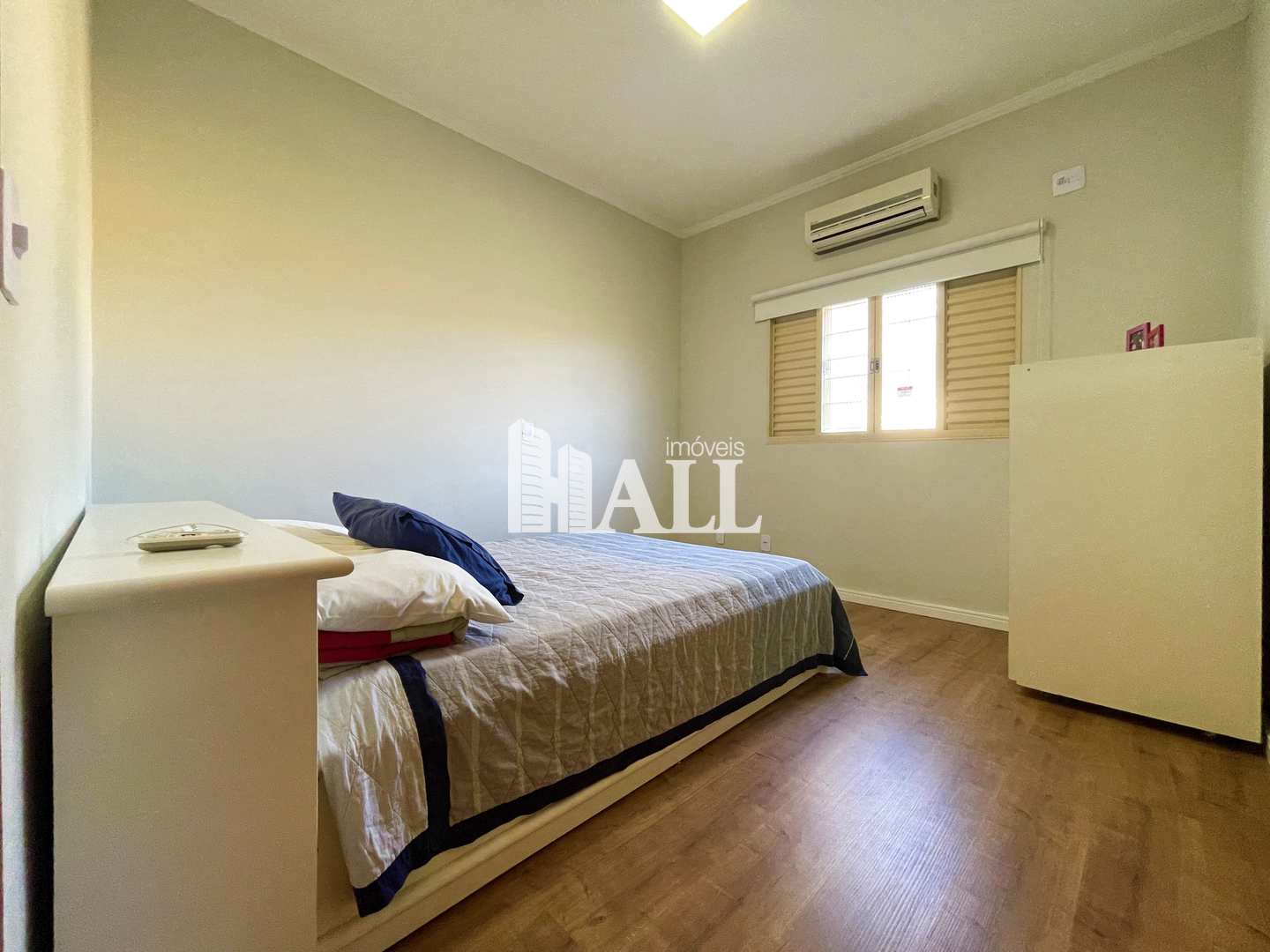 Casa à venda com 4 quartos, 220m² - Foto 10