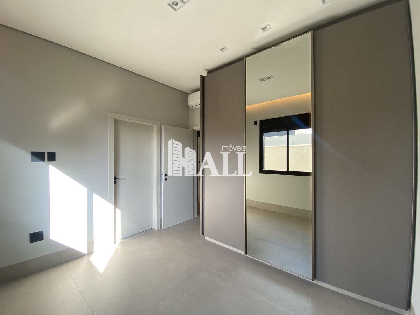 Casa de Condomínio à venda com 4 quartos, 350m² - Foto 13