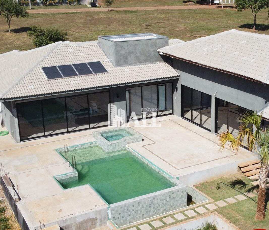 Casa de Condomínio à venda com 3 quartos, 311m² - Foto 2