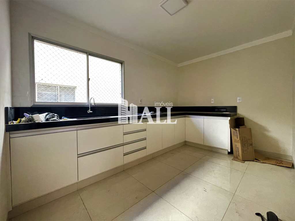 Apartamento à venda com 2 quartos, 77m² - Foto 2