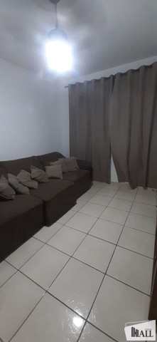 Apartamento à venda com 3 quartos, 80m² - Foto 4