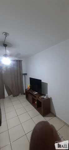 Apartamento à venda com 3 quartos, 80m² - Foto 1