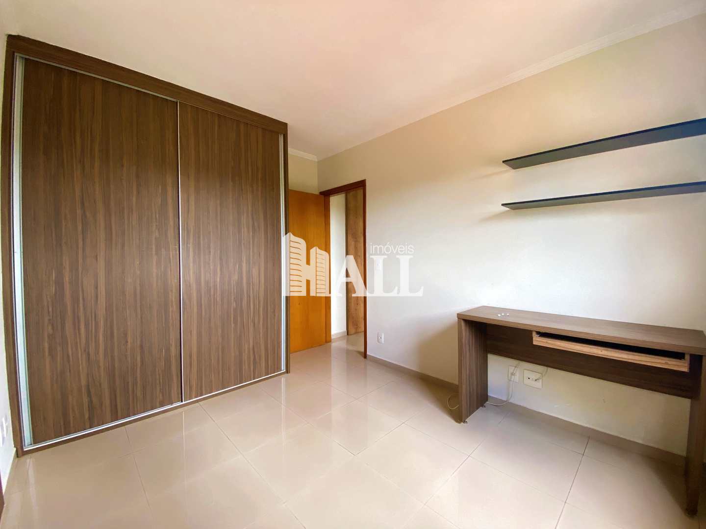 Apartamento à venda com 3 quartos, 96m² - Foto 7