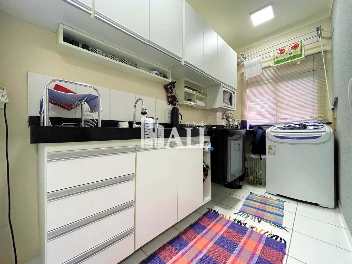 Apartamento à venda com 1 quarto, 60m² - Foto 2