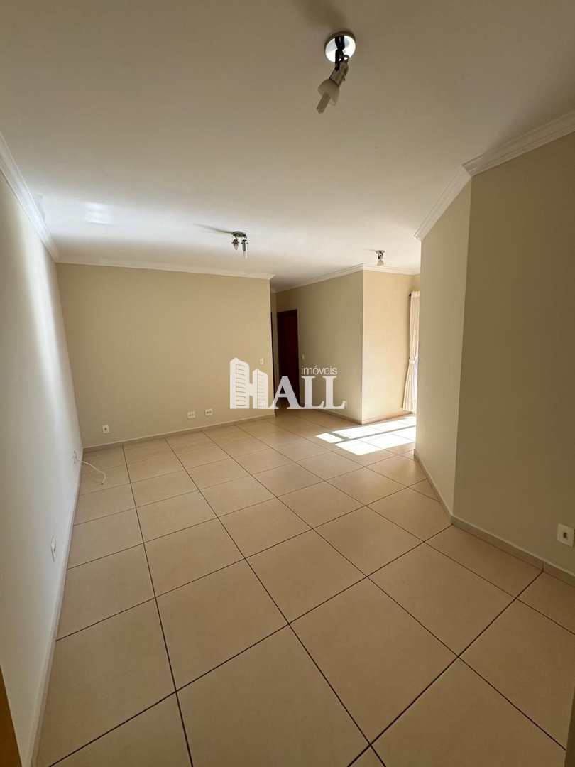 Apartamento à venda com 2 quartos, 65m² - Foto 2