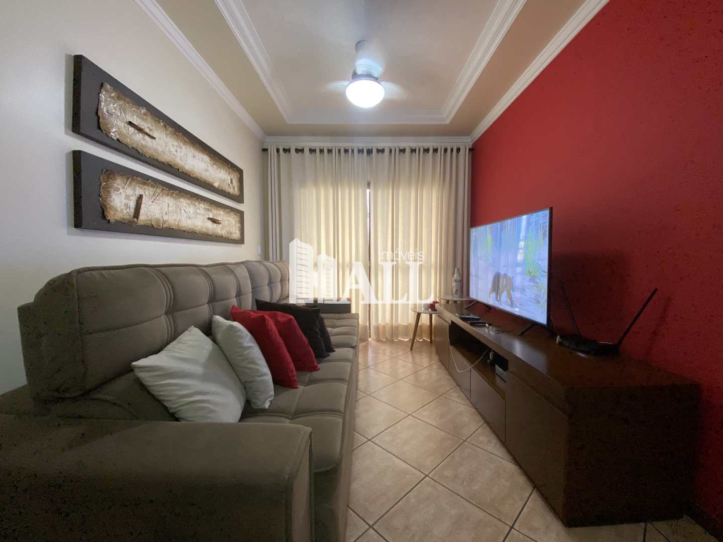 Apartamento à venda com 3 quartos, 96m² - Foto 2