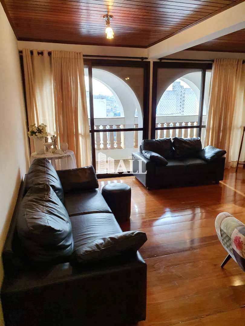 Apartamento à venda com 4 quartos, 198m² - Foto 2