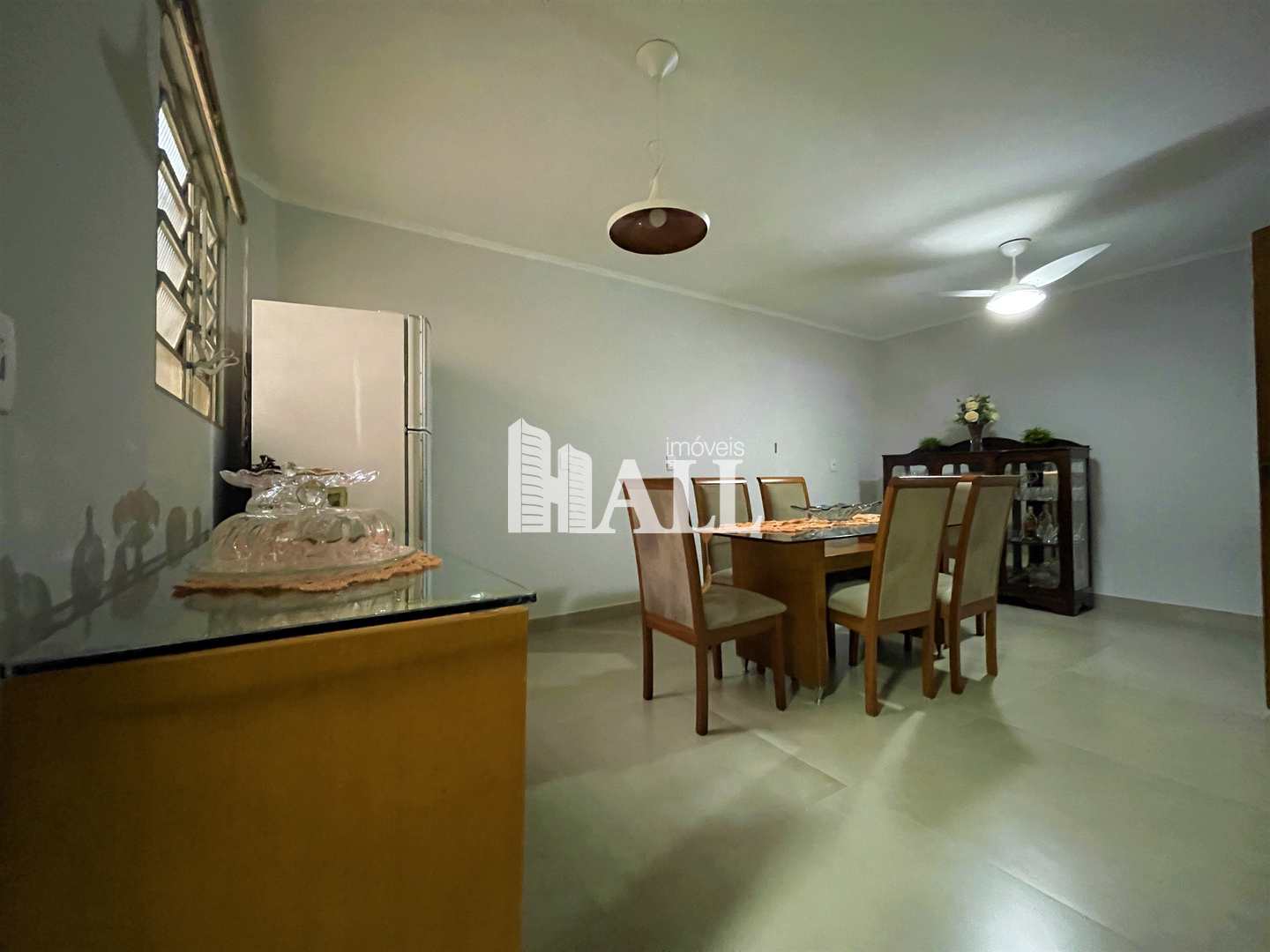 Apartamento à venda com 3 quartos, 138m² - Foto 4