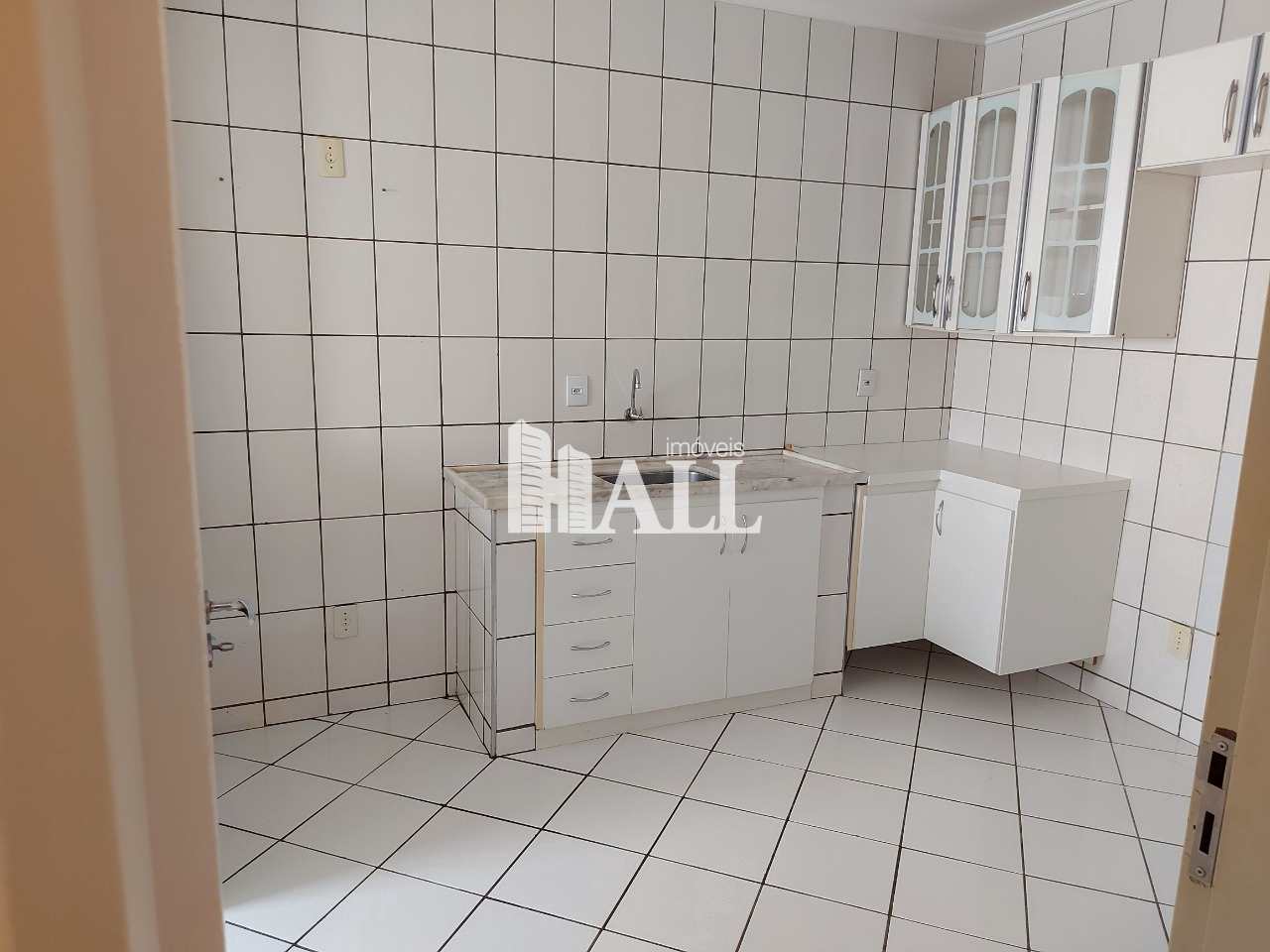 Apartamento à venda com 2 quartos, 70m² - Foto 11