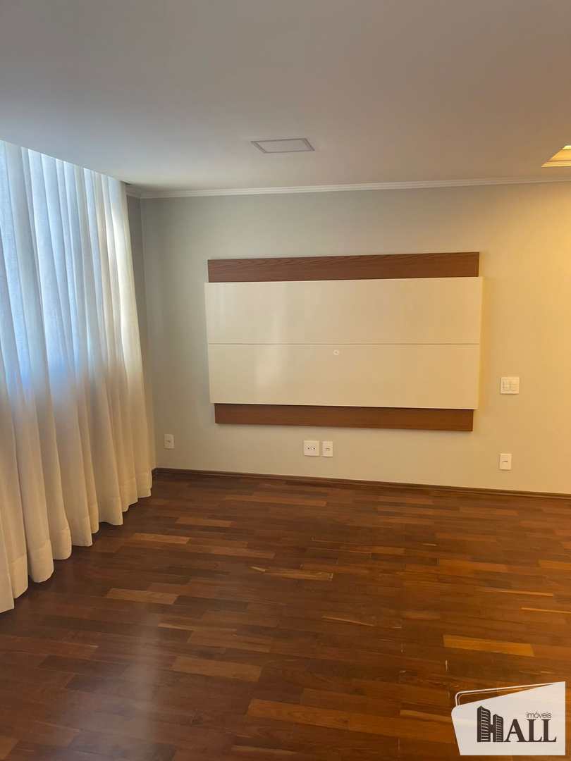 Apartamento à venda com 3 quartos, 135m² - Foto 9