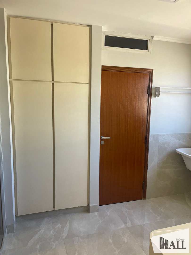 Apartamento à venda com 3 quartos, 135m² - Foto 20