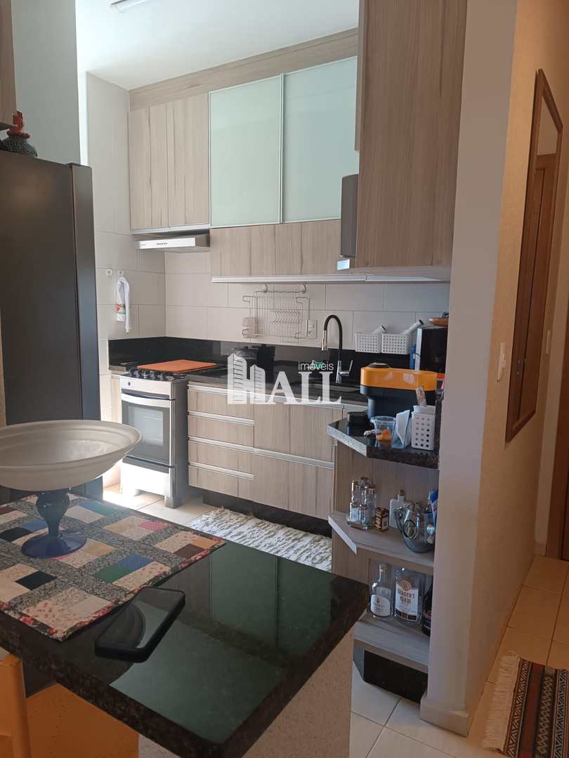 Apartamento à venda com 2 quartos, 77m² - Foto 4
