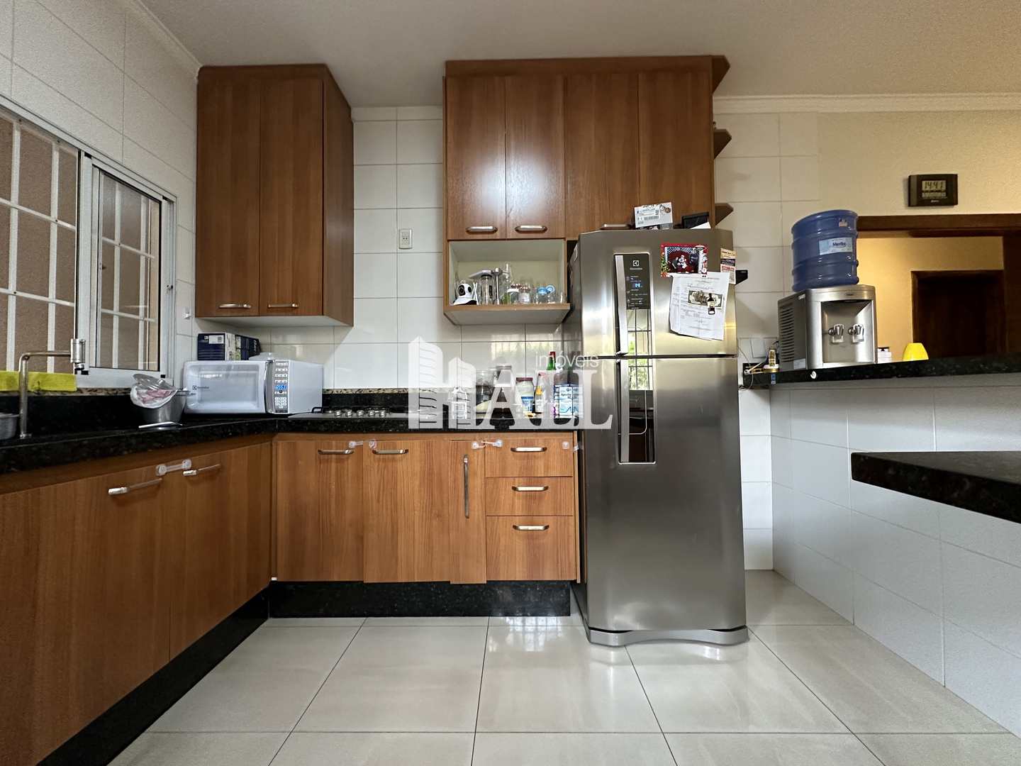 Casa à venda com 3 quartos, 240m² - Foto 8