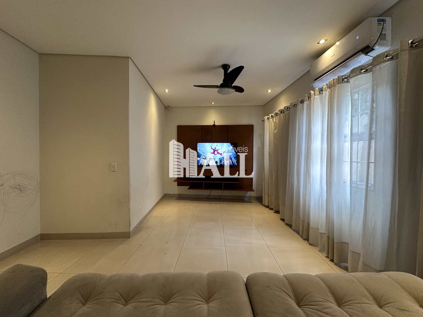 Casa à venda com 3 quartos, 240m² - Foto 6