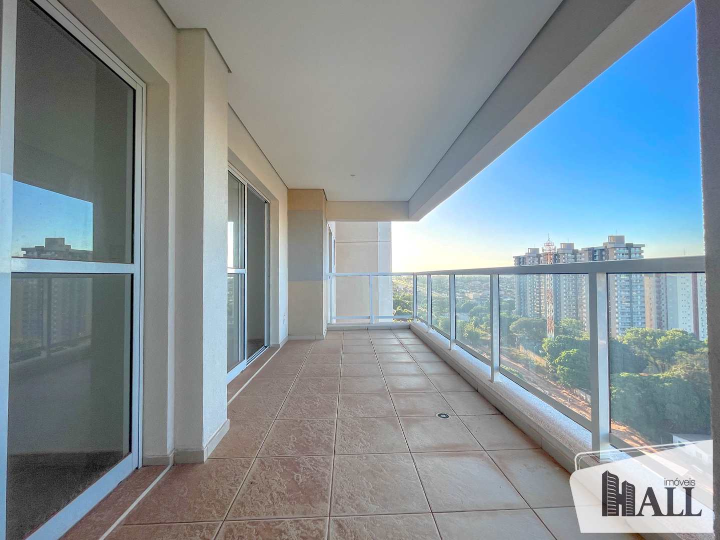 Apartamento à venda com 3 quartos, 115m² - Foto 4