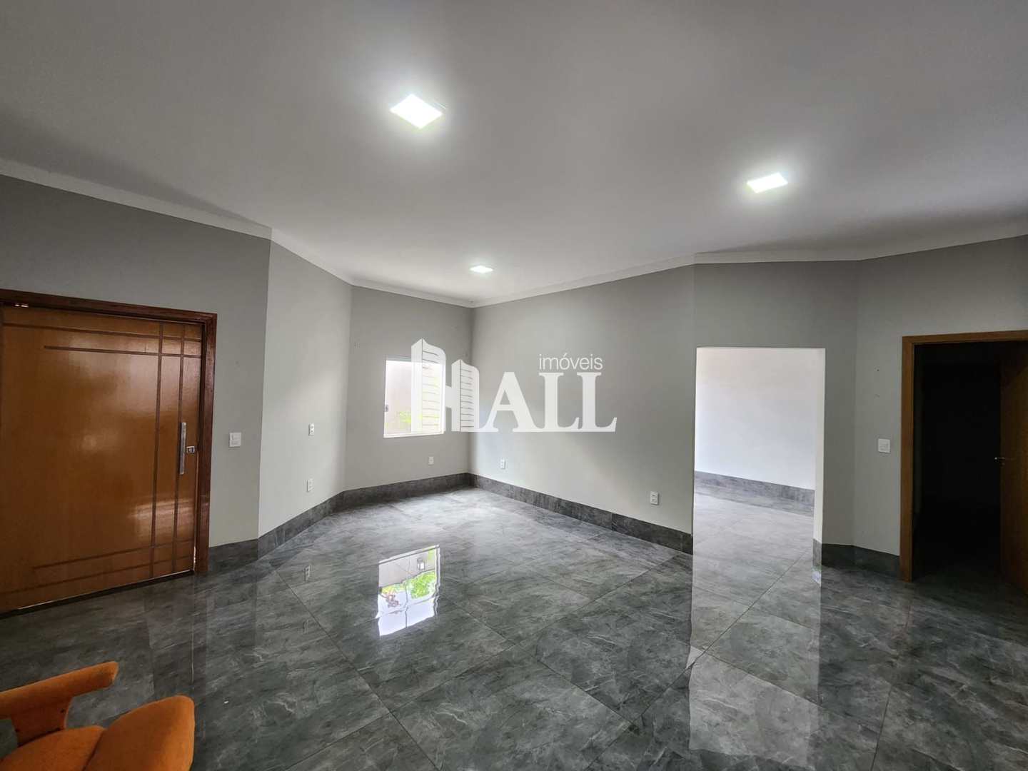 Casa à venda com 4 quartos, 264m² - Foto 2