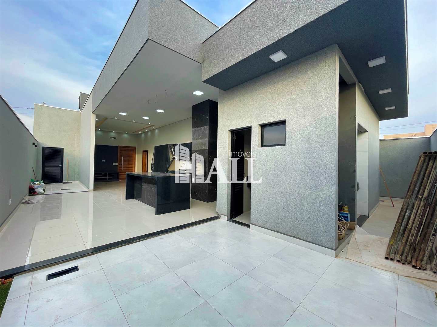 Casa de Condomínio à venda com 3 quartos, 154m² - Foto 1