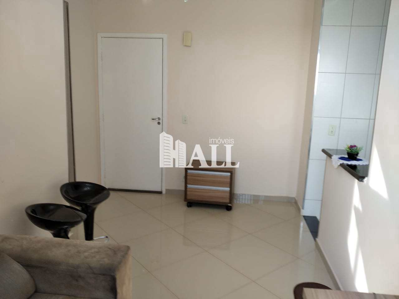 Apartamento à venda com 2 quartos, 51m² - Foto 2