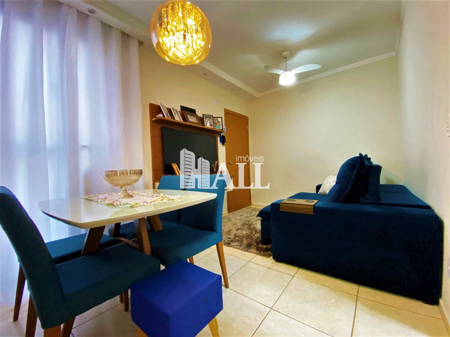 Apartamento à venda com 2 quartos, 45m² - Foto 1