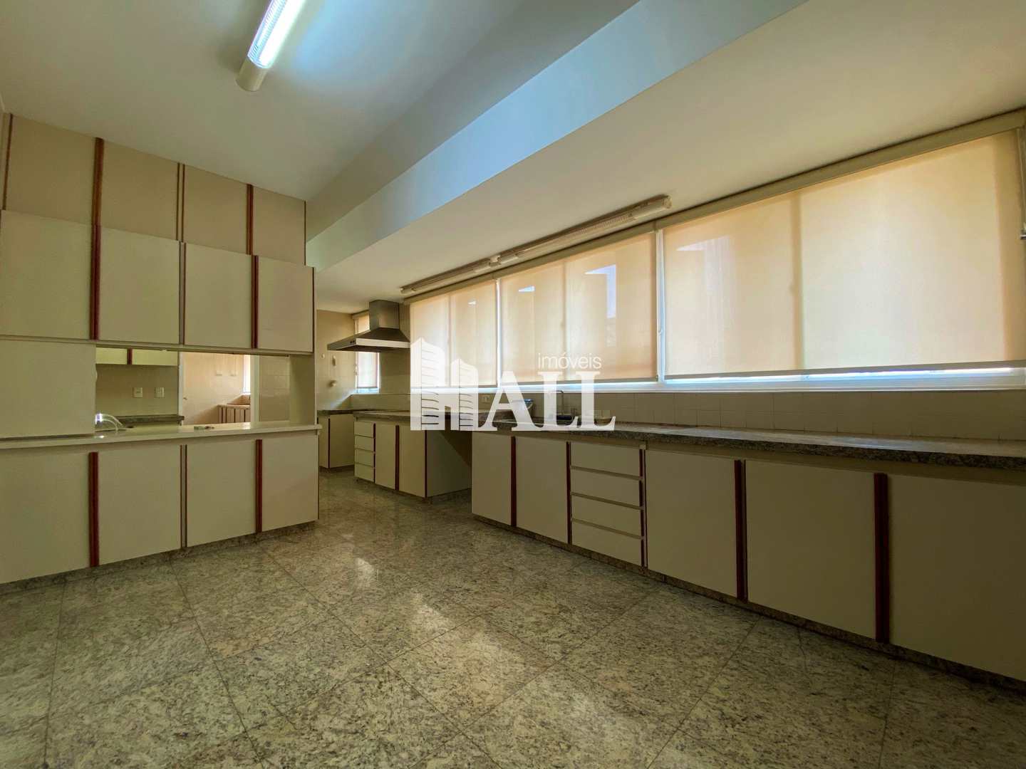 Apartamento à venda com 4 quartos, 312m² - Foto 4