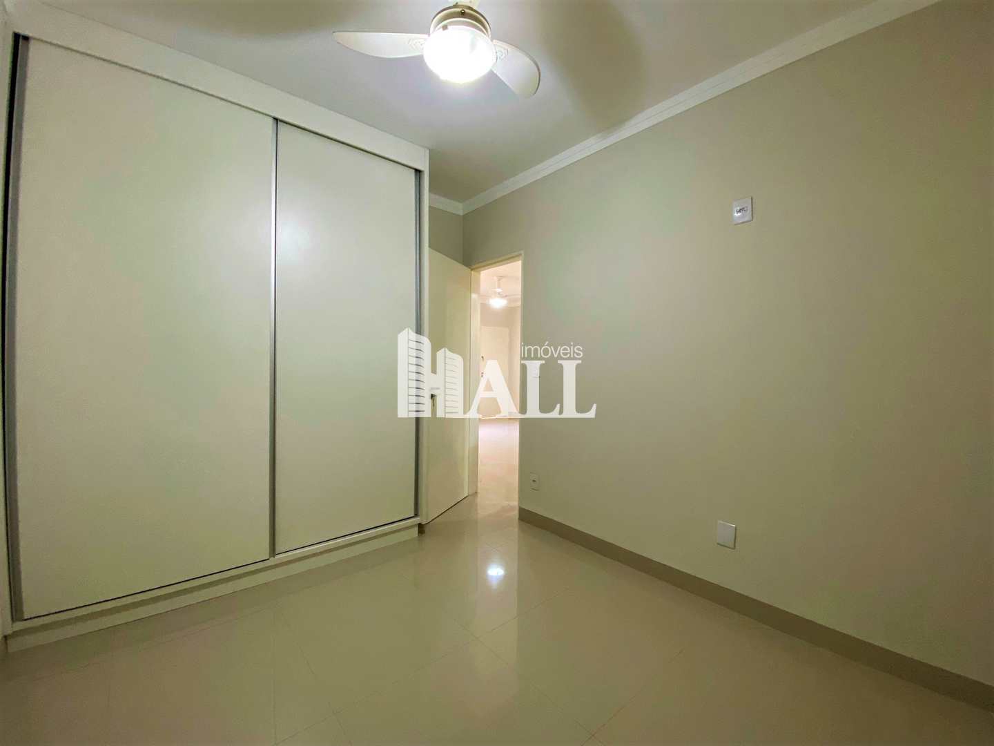 Apartamento à venda com 2 quartos, 60m² - Foto 5