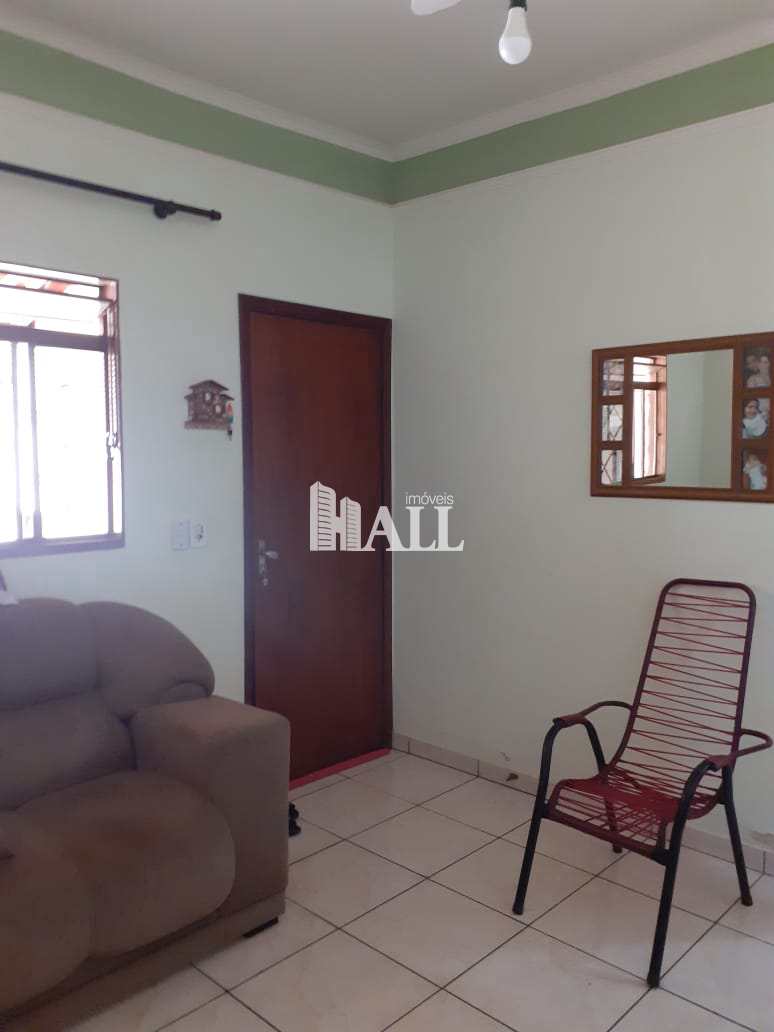 Casa à venda com 3 quartos, 120m² - Foto 2