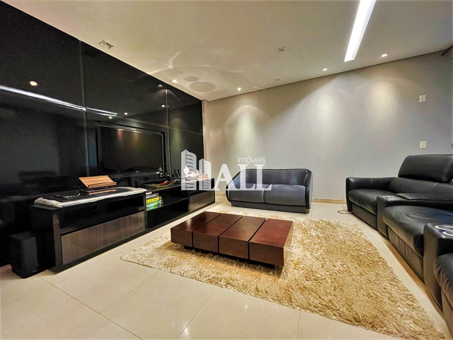 Casa de Condomínio à venda com 4 quartos, 580m² - Foto 4