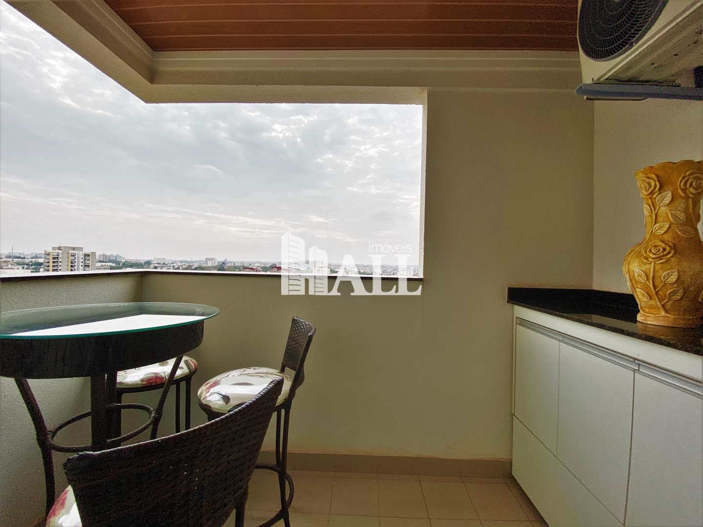 Apartamento à venda com 2 quartos, 68m² - Foto 9