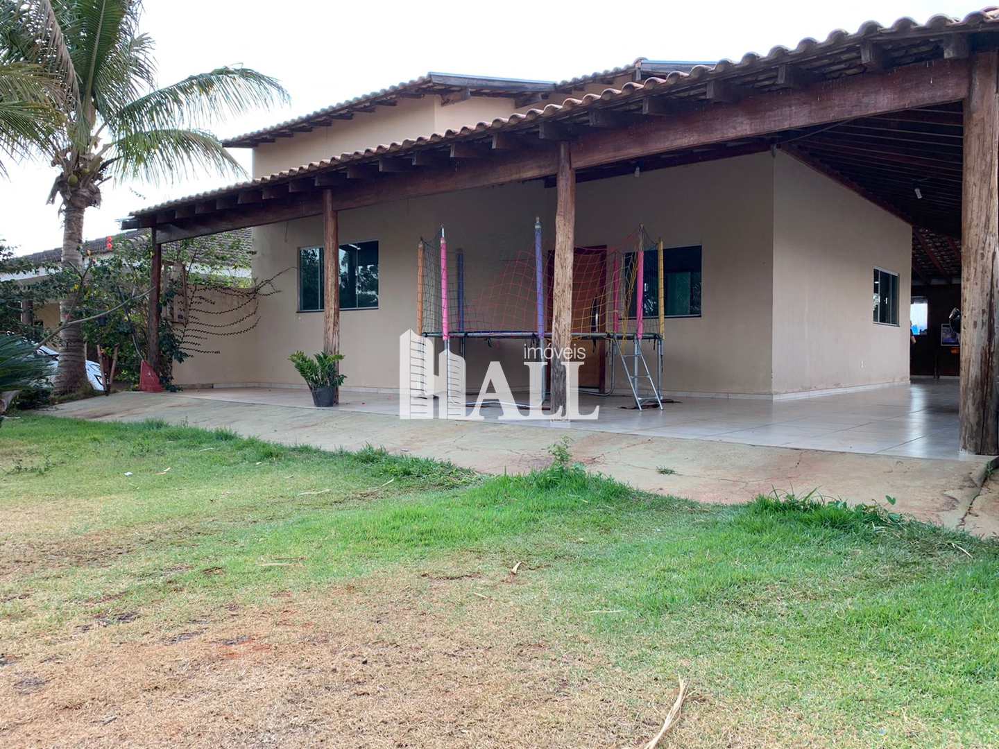 Fazenda à venda com 2 quartos, 230m² - Foto 2