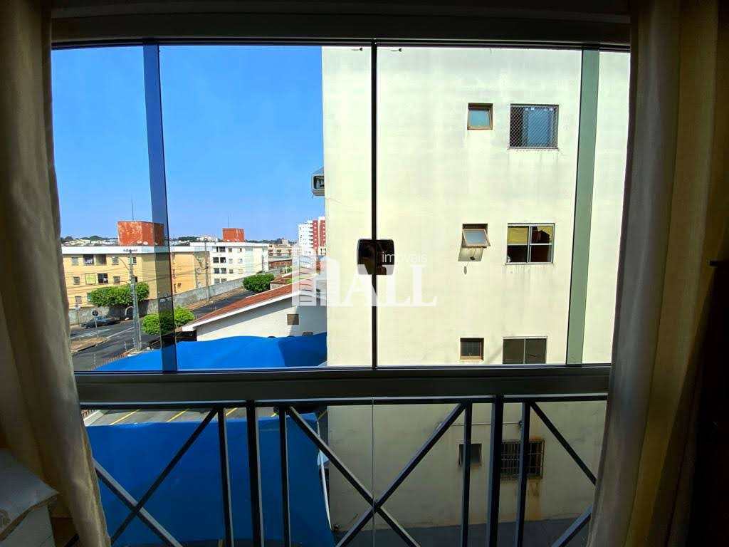 Apartamento à venda com 2 quartos, 65m² - Foto 3