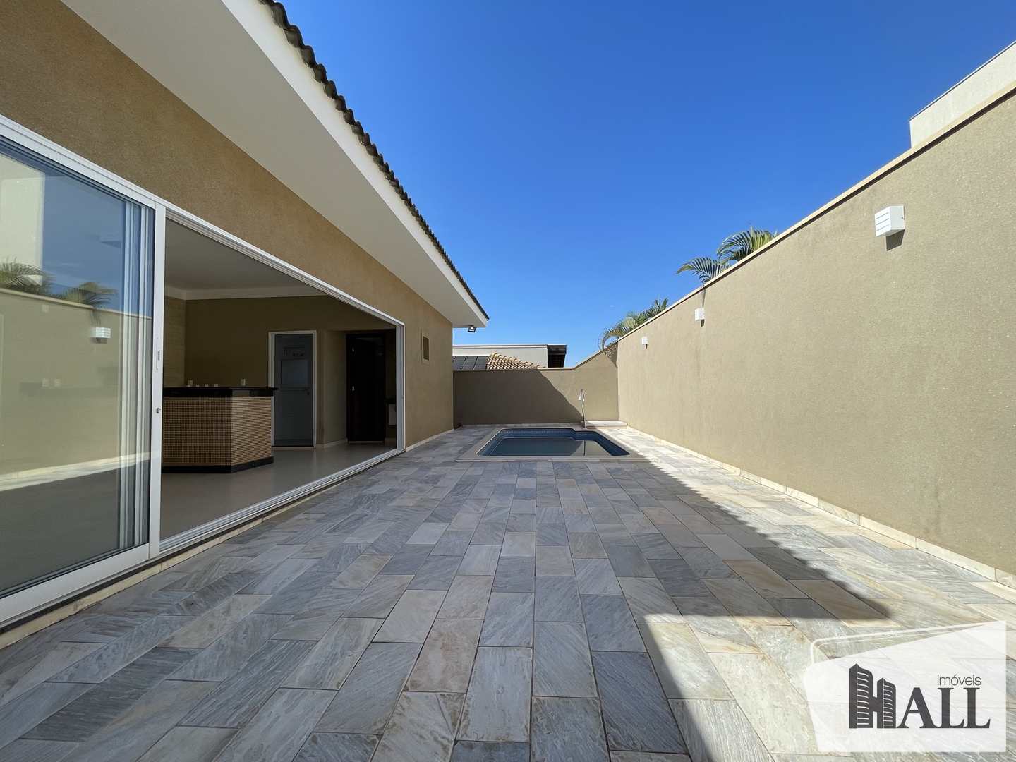 Casa de Condomínio à venda com 3 quartos, 240m² - Foto 28