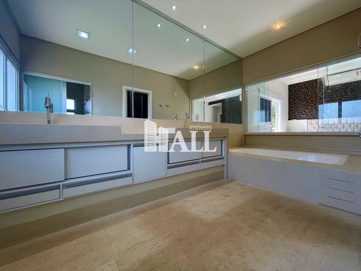 Casa de Condomínio à venda com 4 quartos, 328m² - Foto 17