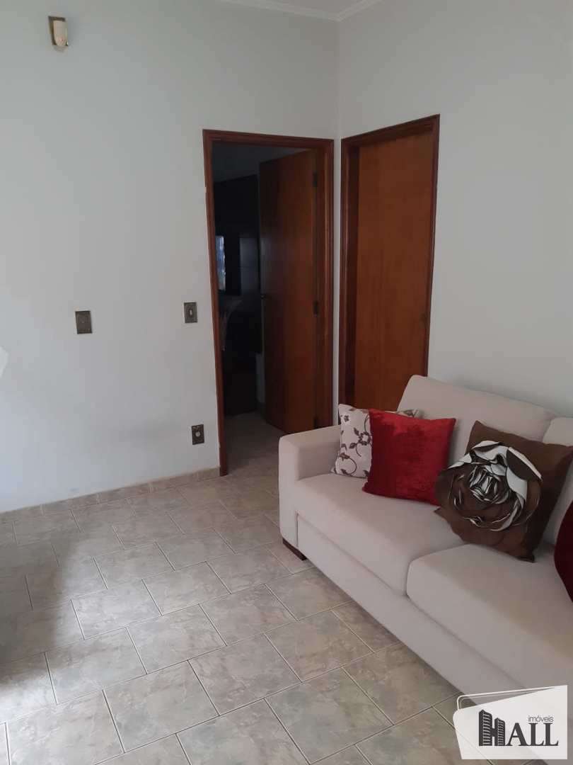 Casa à venda com 3 quartos, 360m² - Foto 3