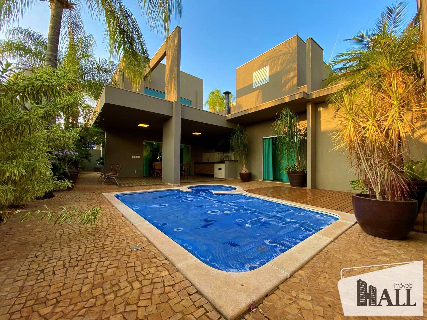 Casa de Condomínio à venda com 3 quartos, 300m² - Foto 17