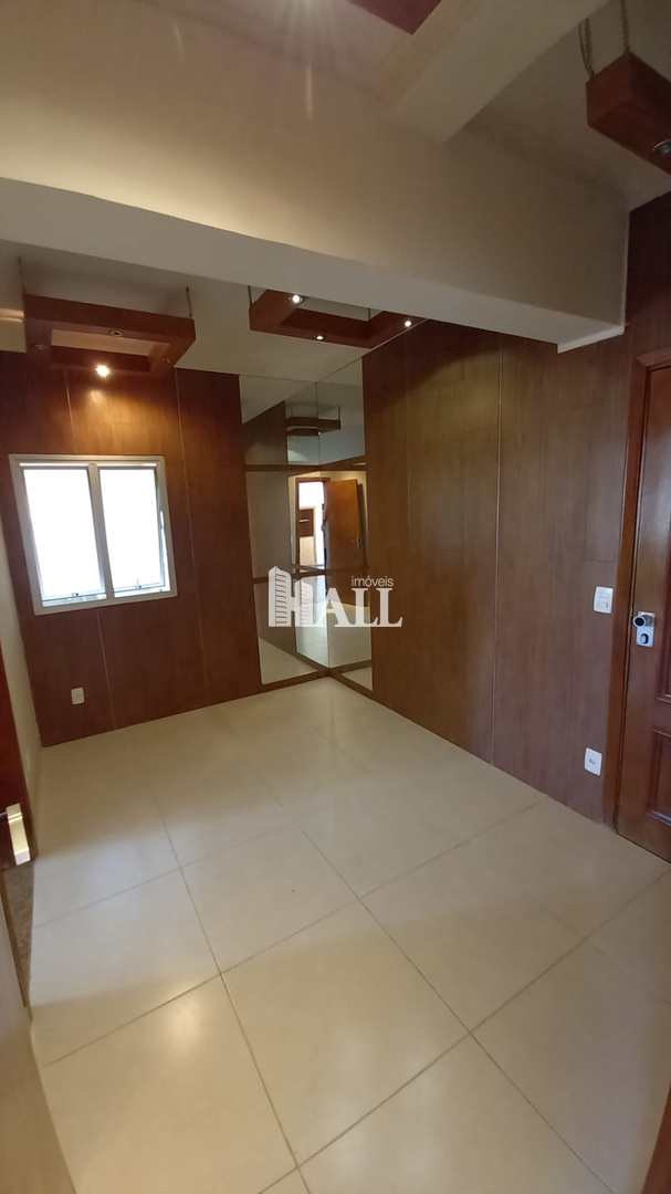 Apartamento à venda com 3 quartos, 164m² - Foto 2