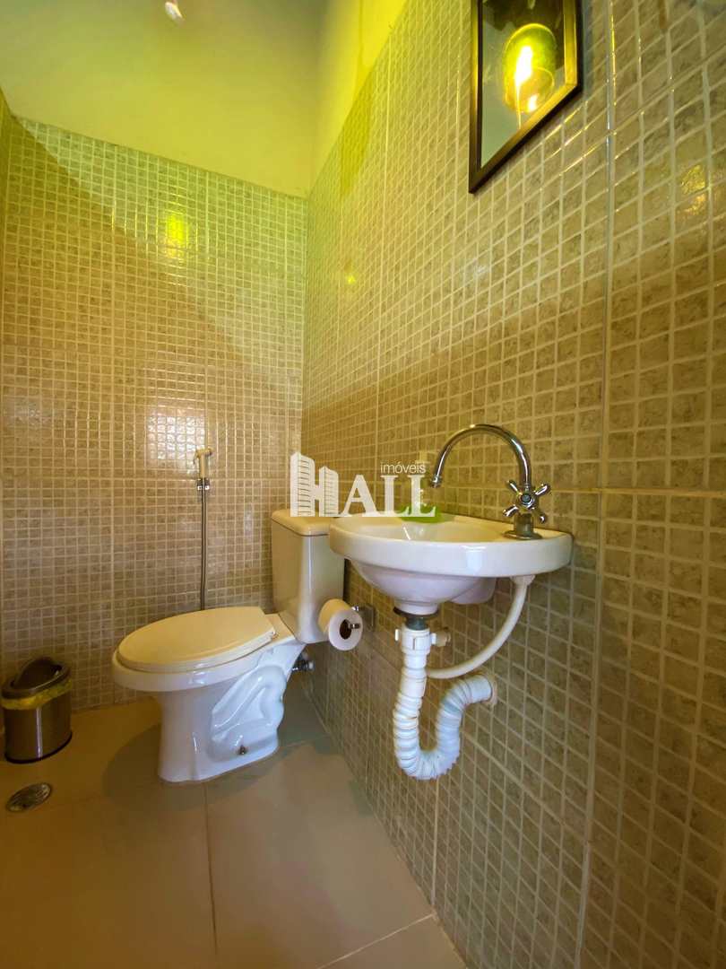 Casa à venda com 3 quartos, 220m² - Foto 8