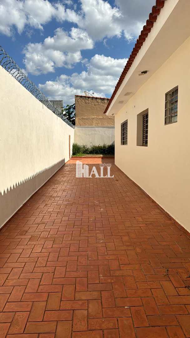 Casa com 4 quartos à venda, 250m² — foto 13 de 18