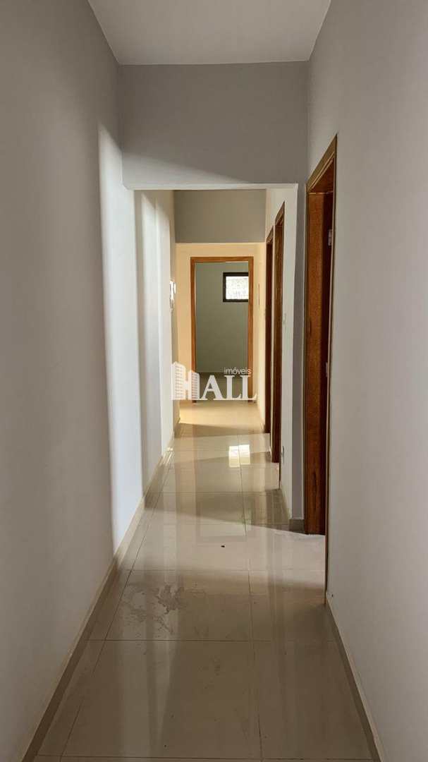 Casa com 4 quartos à venda, 250m² — foto 17 de 18